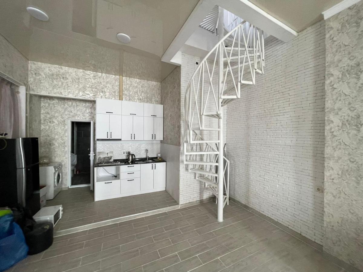 Центр Города Батуми Apartment Rustaveli 13 Dış mekan fotoğraf