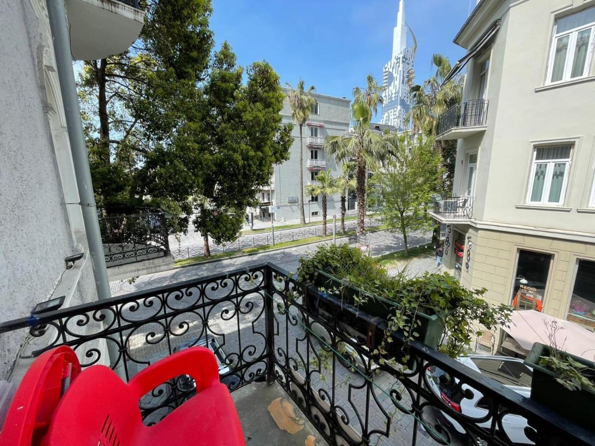 Центр Города Батуми Apartment Rustaveli 13 Dış mekan fotoğraf