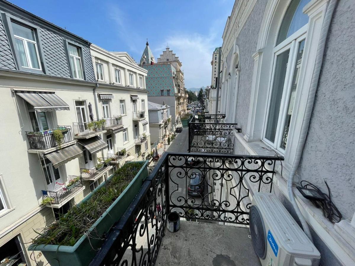 Центр Города Батуми Apartment Rustaveli 13 Dış mekan fotoğraf